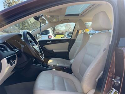 2016 Volkswagen Jetta 1.8T SEL - Photo 9 - Jonestown, PA 17038