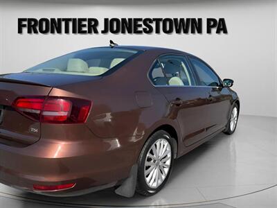2016 Volkswagen Jetta 1.8T SEL - Photo 5 - Jonestown, PA 17038