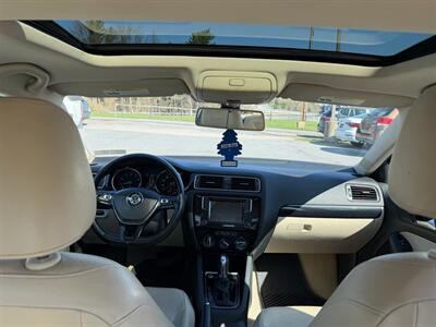 2016 Volkswagen Jetta 1.8T SEL - Photo 15 - Jonestown, PA 17038
