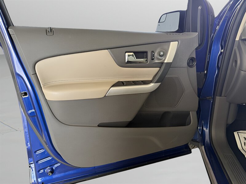 2013 Ford Edge SEL - Photo 11 - Jonestown, PA 17038