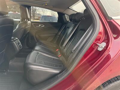 2015 Chrysler 200 C   - Photo 11 - Jonestown, PA 17038