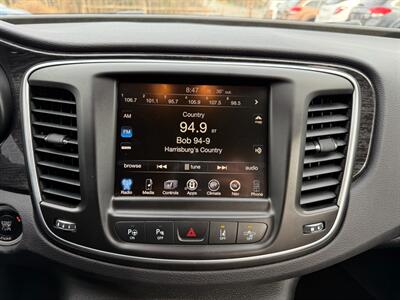 2015 Chrysler 200 C   - Photo 19 - Jonestown, PA 17038