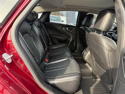 2015 Chrysler 200 C   - Photo 15 - Jonestown, PA 17038