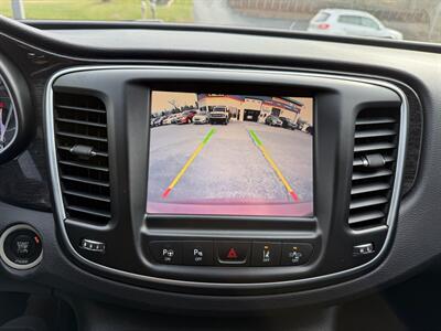 2015 Chrysler 200 C   - Photo 24 - Jonestown, PA 17038