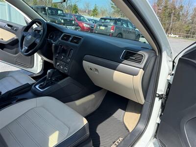 2014 Volkswagen Jetta SEL PZEV   - Photo 20 - Jonestown, PA 17038