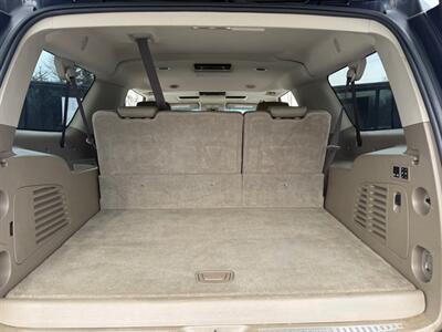 2019 Chevrolet Suburban LT   - Photo 16 - Jonestown, PA 17038
