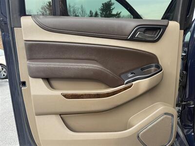 2019 Chevrolet Suburban LT   - Photo 11 - Jonestown, PA 17038