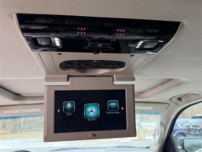 2019 Chevrolet Suburban LT   - Photo 25 - Jonestown, PA 17038