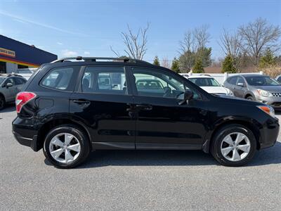 2016 Subaru Forester 2.5i   - Photo 5 - Jonestown, PA 17038