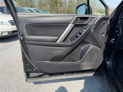 2016 Subaru Forester 2.5i   - Photo 10 - Jonestown, PA 17038