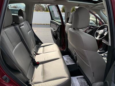 2015 Subaru Forester 2.5i Limited   - Photo 18 - Jonestown, PA 17038