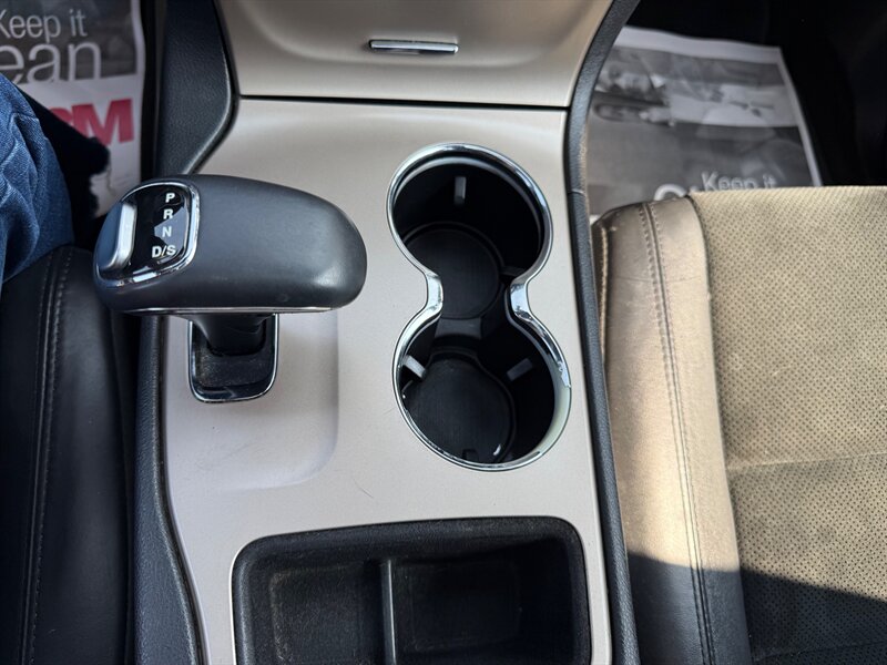 2015 Jeep Grand Cherokee Laredo photo 26