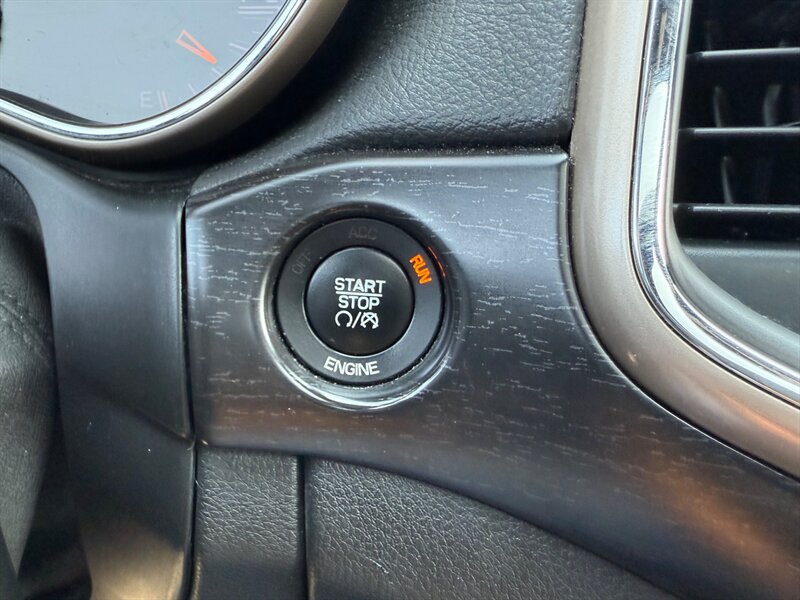 2015 Jeep Grand Cherokee Laredo photo 29