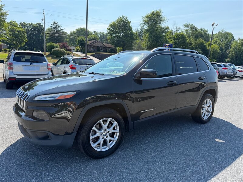 2016 Jeep Cherokee Latitude - Photo 2 - Jonestown, PA 17038