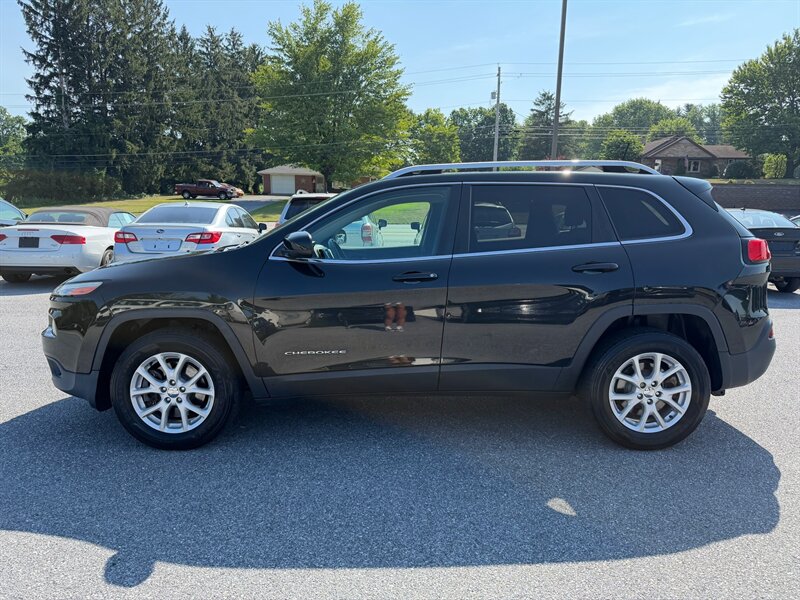 2016 Jeep Cherokee Latitude   - Photo 1 - Jonestown, PA 17038