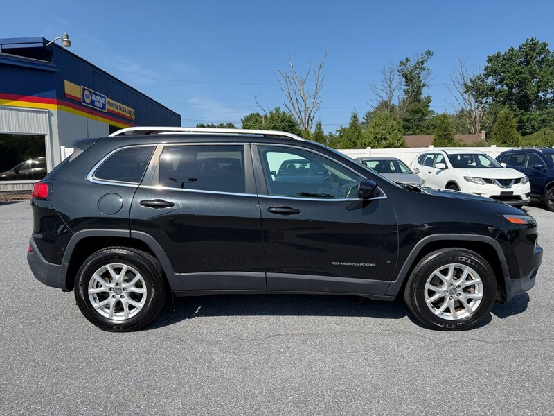 2016 Jeep Cherokee Latitude - Photo 5 - Jonestown, PA 17038