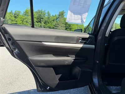 2013 Subaru Outback 2.5i - Photo 11 - Jonestown, PA 17038