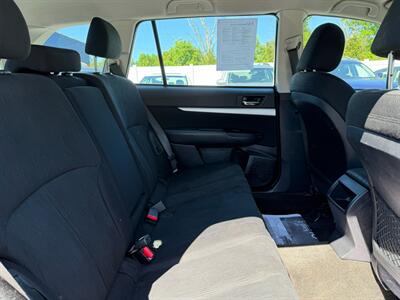 2013 Subaru Outback 2.5i - Photo 15 - Jonestown, PA 17038