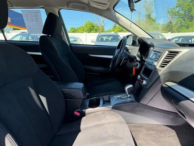 2013 Subaru Outback 2.5i - Photo 18 - Jonestown, PA 17038