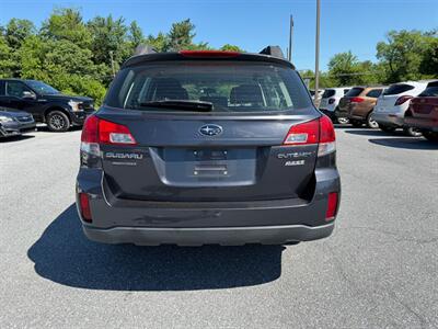 2013 Subaru Outback 2.5i - Photo 7 - Jonestown, PA 17038