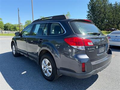 2013 Subaru Outback 2.5i - Photo 8 - Jonestown, PA 17038