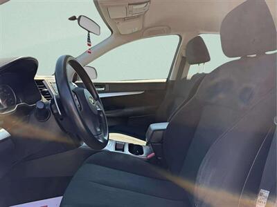 2013 Subaru Outback 2.5i - Photo 10 - Jonestown, PA 17038