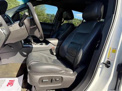 2013 Ford Explorer XLT   - Photo 10 - Jonestown, PA 17038