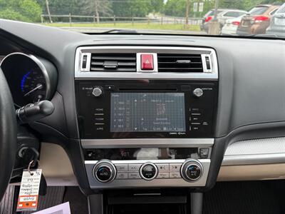 2016 Subaru Legacy 2.5i Premium   - Photo 11 - Jonestown, PA 17038