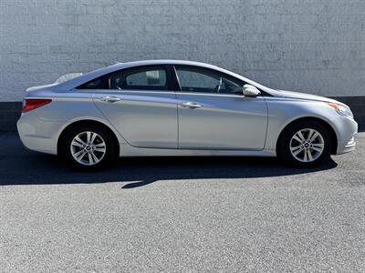 2014 Hyundai SONATA GLS - Photo 7 - Millerstown, PA 17062