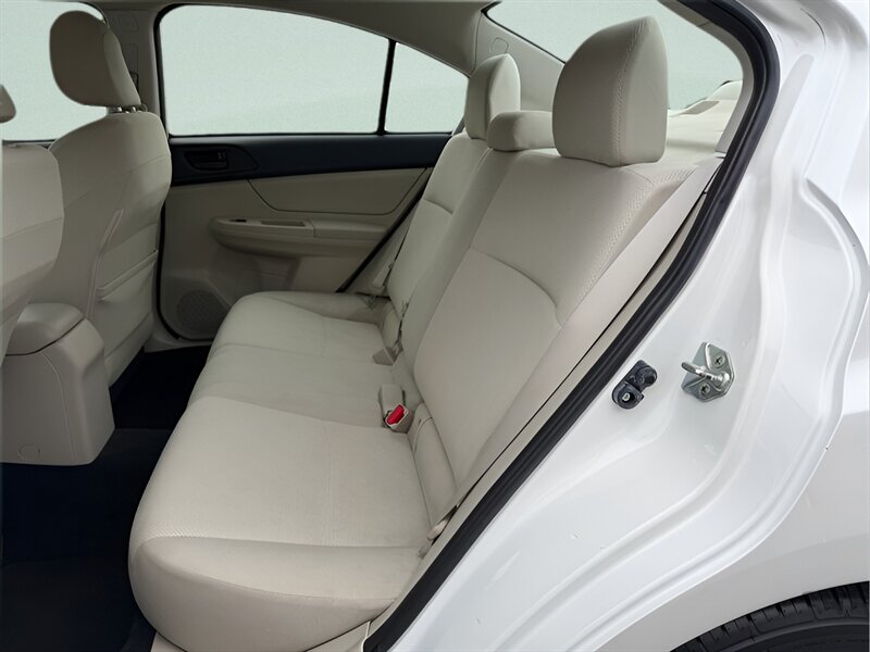 2012 Subaru Impreza 2.0I - Photo 11
