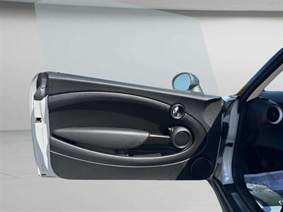 2013 MINI Hardtop Cooper - Photo 9 - Jonestown, PA 17038