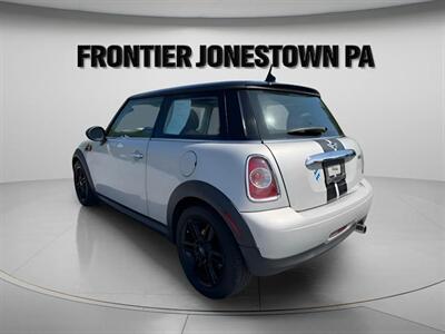 2013 MINI Hardtop Cooper - Photo 7 - Jonestown, PA 17038