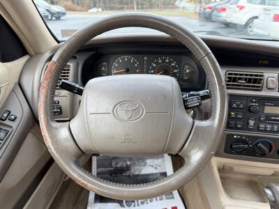 1999 Toyota Avalon XL   - Photo 18 - Jonestown, PA 17038