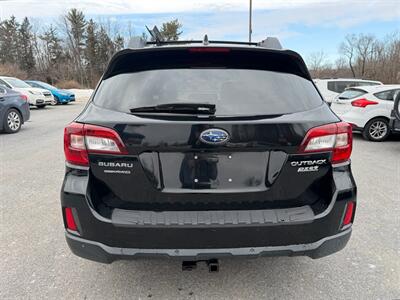2017 Subaru Outback 2.5i Limited   - Photo 7 - Jonestown, PA 17038