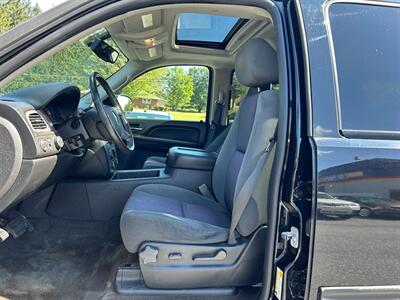 2009 GMC Yukon XL   - Photo 10 - Jonestown, PA 17038