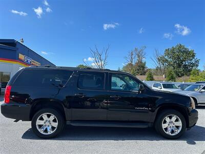2009 GMC Yukon XL   - Photo 5 - Jonestown, PA 17038