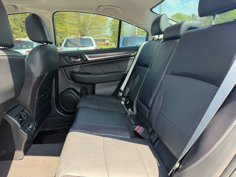 2018 Subaru Legacy 2.5i Limited - Photo 12 - Jonestown, PA 17038