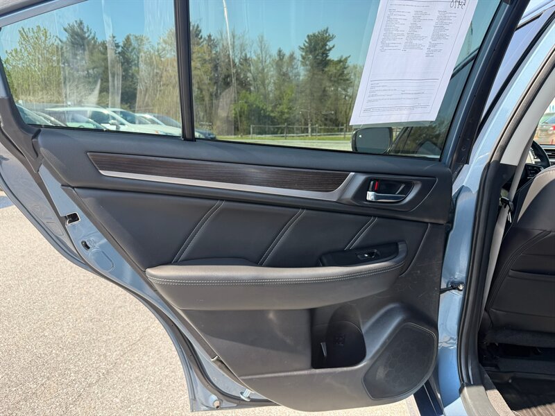 2018 Subaru Legacy 2.5i Limited - Photo 11 - Jonestown, PA 17038