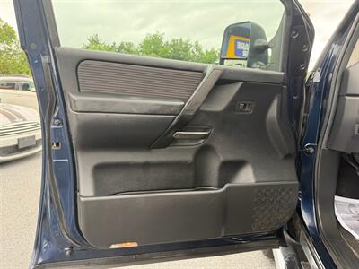 2010 Nissan Titan SE - Photo 9 - Jonestown, PA 17038