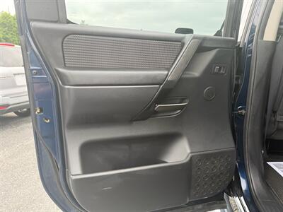 2010 Nissan Titan SE - Photo 11 - Jonestown, PA 17038