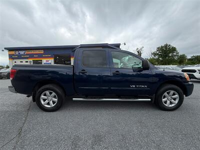 2010 Nissan Titan SE - Photo 5 - Jonestown, PA 17038