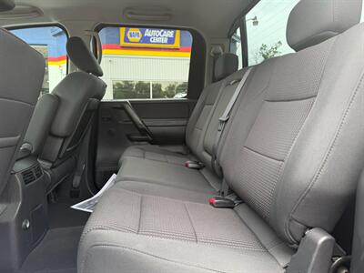 2010 Nissan Titan SE - Photo 12 - Jonestown, PA 17038