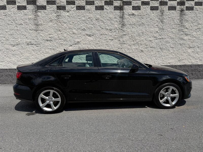 2016 Audi A3 2.0T quattro Premium - Photo 4 - Jonestown, PA 17038