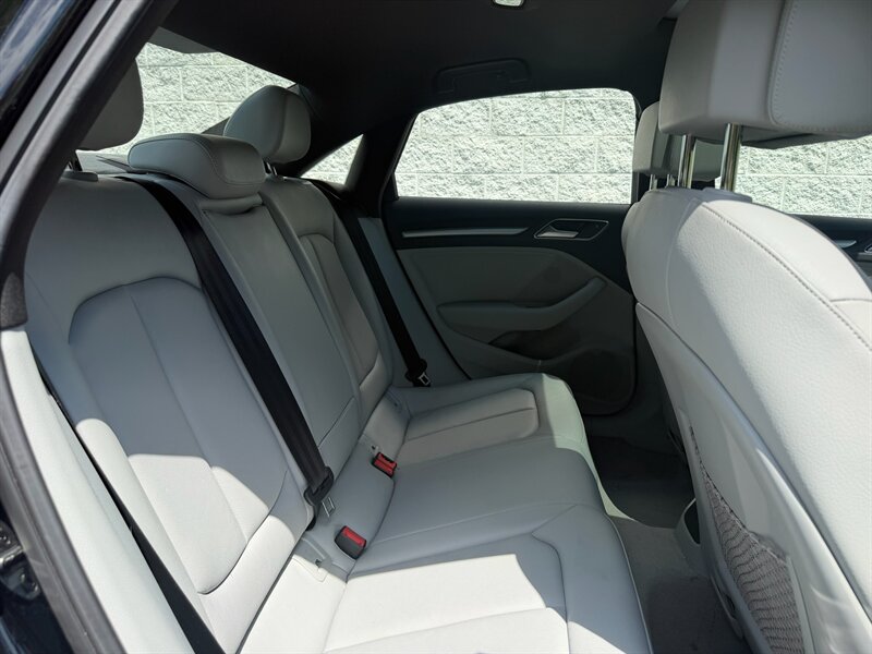 2016 Audi A3 2.0T quattro Premium - Photo 13 - Jonestown, PA 17038