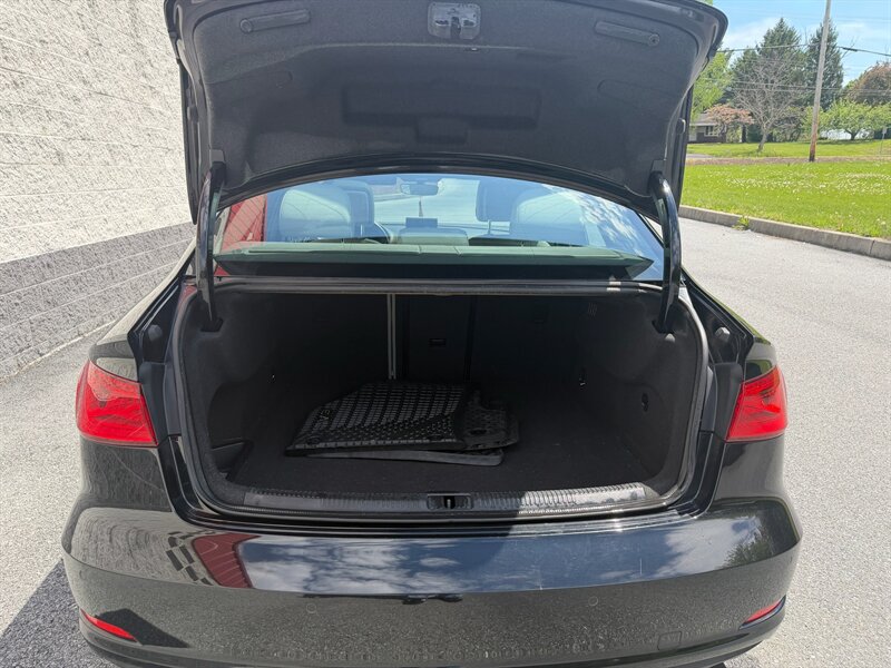 2016 Audi A3 2.0T quattro Premium - Photo 11 - Jonestown, PA 17038