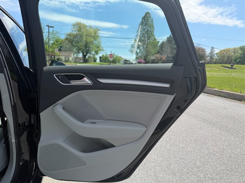 2016 Audi A3 2.0T quattro Premium - Photo 12 - Jonestown, PA 17038