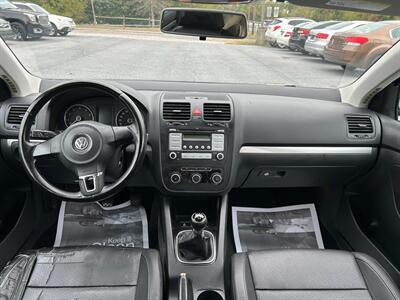 2010 Volkswagen Jetta Limited Edition PZEV   - Photo 16 - Jonestown, PA 17038