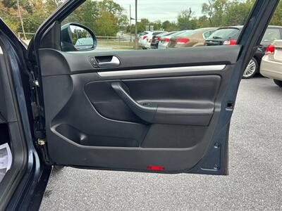 2010 Volkswagen Jetta Limited Edition PZEV   - Photo 19 - Jonestown, PA 17038