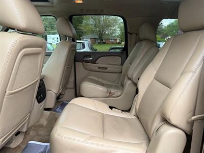 2012 Chevrolet Suburban LTZ   - Photo 11 - Jonestown, PA 17038