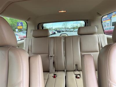 2012 Chevrolet Suburban LTZ   - Photo 12 - Jonestown, PA 17038